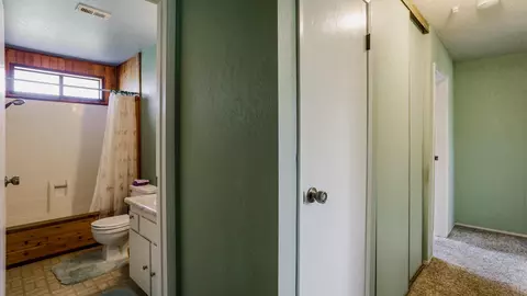 11731 Milton Park Ln, Redding, CA 96003 photo 17
