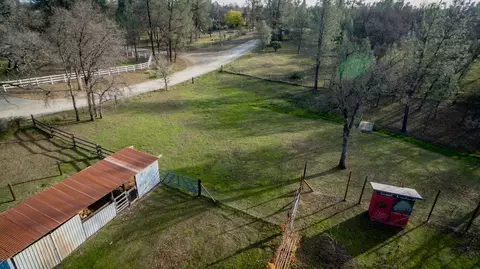11731 Milton Park Ln, Redding, CA 96003 photo 43