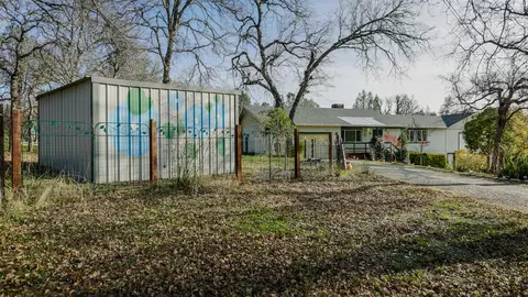 11731 Milton Park Ln, Redding, CA 96003 photo 29