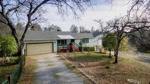11731 Milton Park Ln, Redding, CA 96003 photo 40