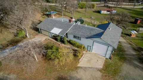 11731 Milton Park Ln, Redding, CA 96003 photo 2