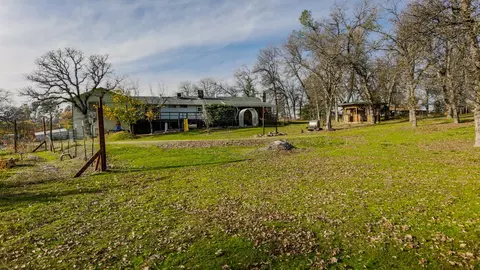 11731 Milton Park Ln, Redding, CA 96003 photo 39
