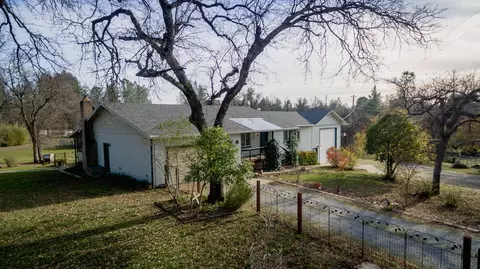 11731 Milton Park Ln, Redding, CA 96003 photo 1