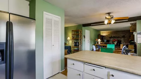 11731 Milton Park Ln, Redding, CA 96003 photo 13