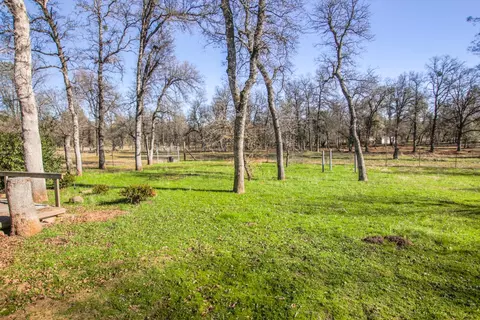 13749 Bear Mountain Rd, Redding, CA 96003 photo 26