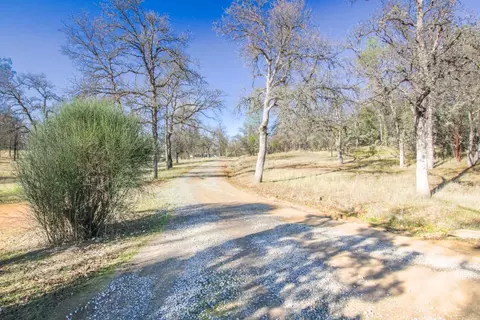 13749 Bear Mountain Rd, Redding, CA 96003 photo 19