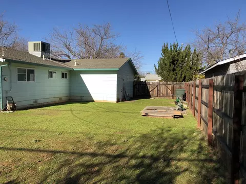 2345 Nebula St, Redding, CA 96002 photo 9
