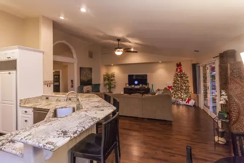 2074 Hope Ln, Redding, CA 96003 photo 22
