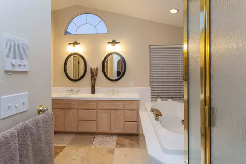 2074 Hope Ln, Redding, CA 96003 photo 31