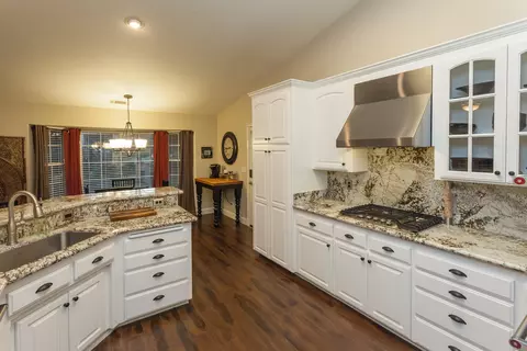 2074 Hope Ln, Redding, CA 96003 photo 18