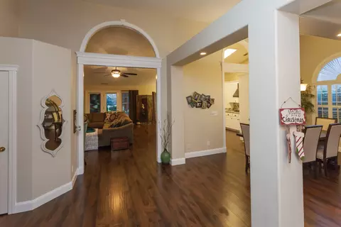 2074 Hope Ln, Redding, CA 96003 photo 14
