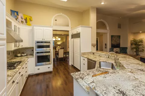 2074 Hope Ln, Redding, CA 96003 photo 19