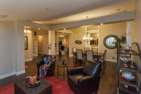 2074 Hope Ln, Redding, CA 96003 photo 16