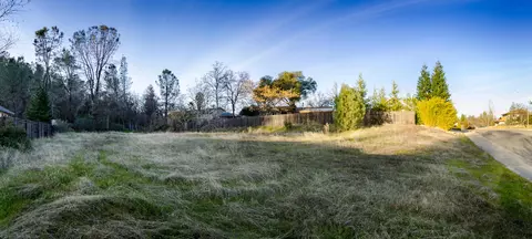 4512 Nantucket Dr, Redding, CA 96001 photo 8