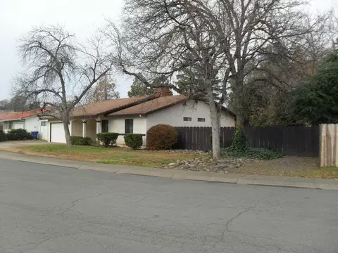 1414 Casa Vereda Way, Redding, CA 96003 photo 3