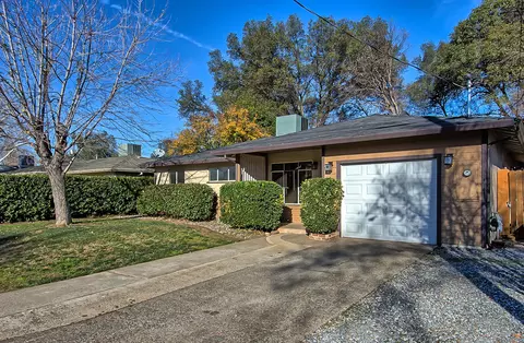 1872 Vale Dr, Redding, CA 96002 photo 3