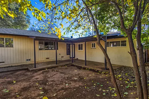 1872 Vale Dr, Redding, CA 96002 photo 27