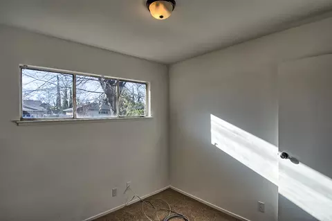 1872 Vale Dr, Redding, CA 96002 photo 19