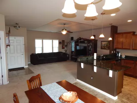 7153 Daybreak Ct, Redding, CA 96001 photo 18