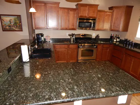 7153 Daybreak Ct, Redding, CA 96001 photo 14