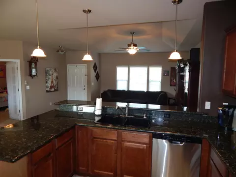 7153 Daybreak Ct, Redding, CA 96001 photo 15