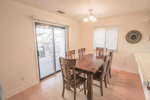 2092 Hacienda St, Redding, CA 96003 photo 7