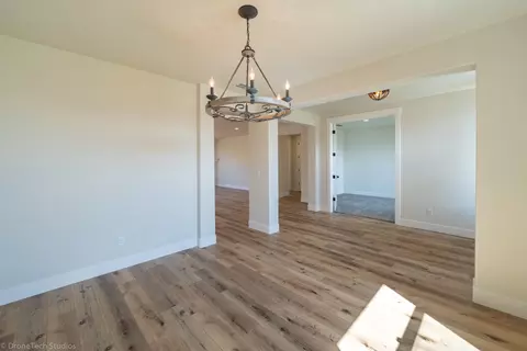 3839 Thomason Trl, Redding, CA 96002 photo 4