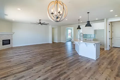 3839 Thomason Trl, Redding, CA 96002 photo 8