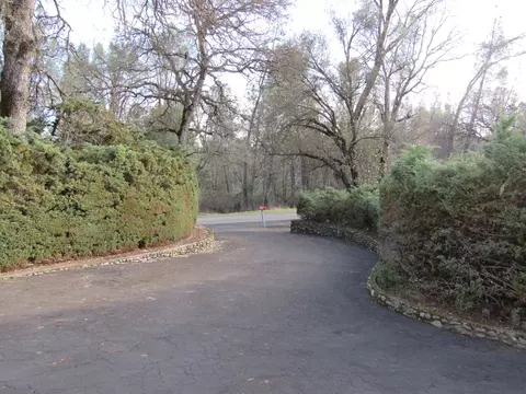 1582 Canyon Rd, Redding, CA 96001 photo 32