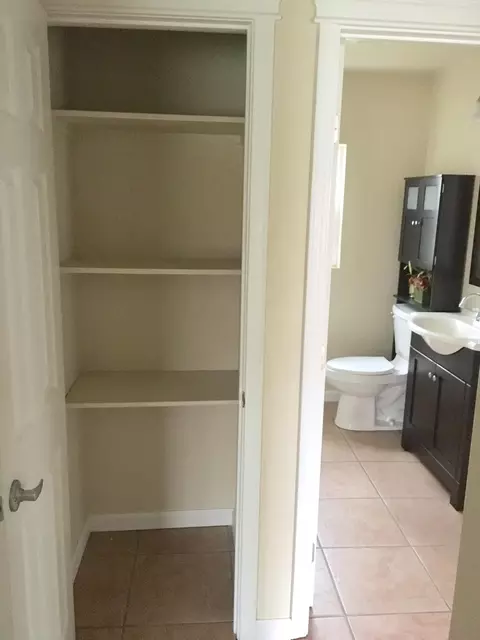 1625 Pleasant St, Redding, CA 96001 photo 17