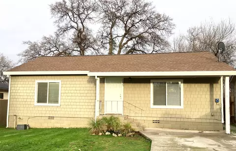 1625 Pleasant St, Redding, CA 96001 photo 1