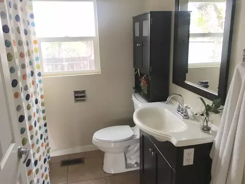 1625 Pleasant St, Redding, CA 96001 photo 9
