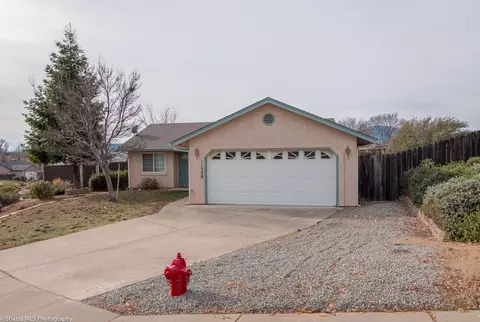 11358 Balboa Dr, Redding, CA 96003 photo 2