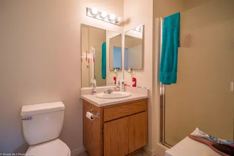 11358 Balboa Dr, Redding, CA 96003 photo 9