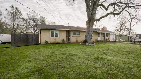 12241 Sandstone Dr, Redding, CA 96003 photo 3