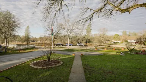 12241 Sandstone Dr, Redding, CA 96003 photo 11