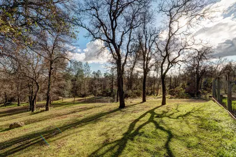 12027 Shaver Ln, Redding, CA 96003 photo 12