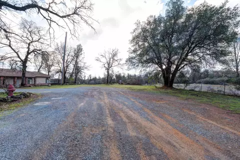 12027 Shaver Ln, Redding, CA 96003 photo 6