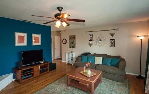 2910 Pioneer Dr, Redding, CA 96001 photo 4