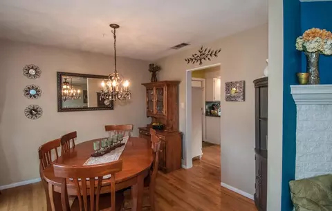 2910 Pioneer Dr, Redding, CA 96001 photo 6