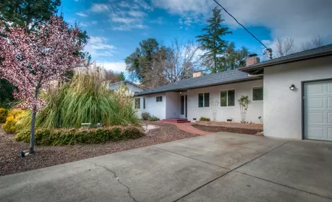 2910 Pioneer Dr, Redding, CA 96001 photo 2
