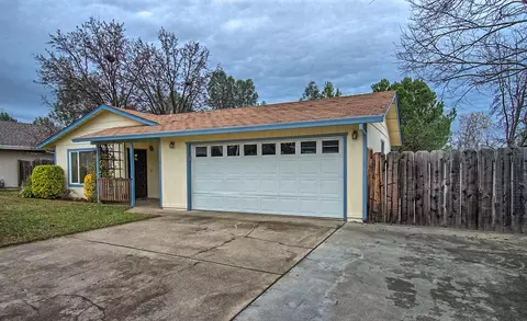 3700 Lake Forest Dr, Redding, CA 96003 photo 3