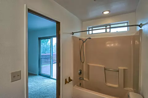3700 Lake Forest Dr, Redding, CA 96003 photo 15