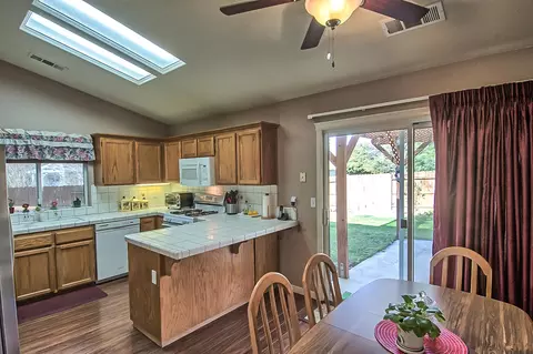 1722 Record Ln, Redding, CA 96001 photo 10
