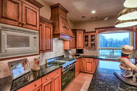13424 Lark Ct, Redding, CA 96003 photo 17