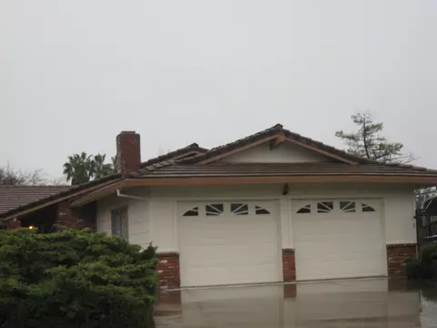 4195 Meander Dr, Redding, CA 96001 photo 2