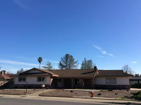 4195 Meander Dr, Redding, CA 96001 photo 1
