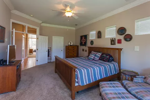 2507 Crescent Moon Ct, Redding, CA 96001 photo 17