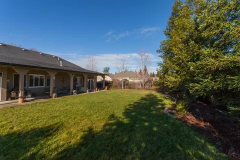 2507 Crescent Moon Ct, Redding, CA 96001 photo 37