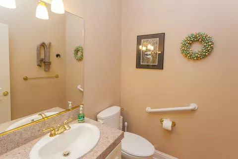 2507 Crescent Moon Ct, Redding, CA 96001 photo 15